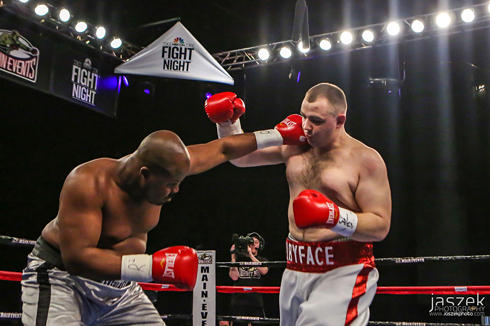 Adam kownacki baby face pokonal przez techniczny nokaut calberta lewisa kat 48