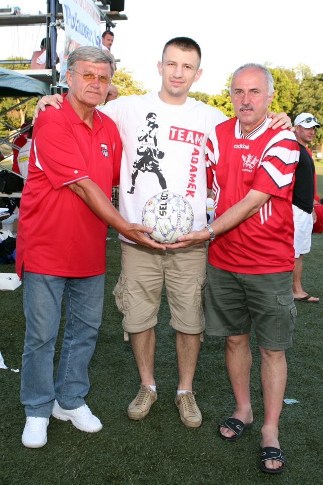 Tomasz Adamek spotkal sie z W¸odzimierzem Lubanski i Janem Domarskim na XXIV Turnieju Polonijnych Druzyn Polnocnej Ameryki n/z Wlodzimierz Lubanski, Tomasz Adamek i Jan Domarski New Jersey 12.07.2009 fot. Mike Gladysz/presschicago