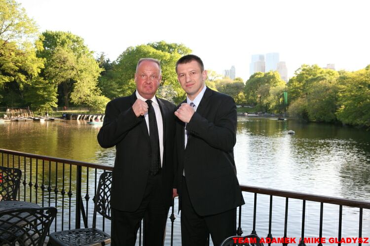 Adamek u amerykanskich narciarzy kat 48