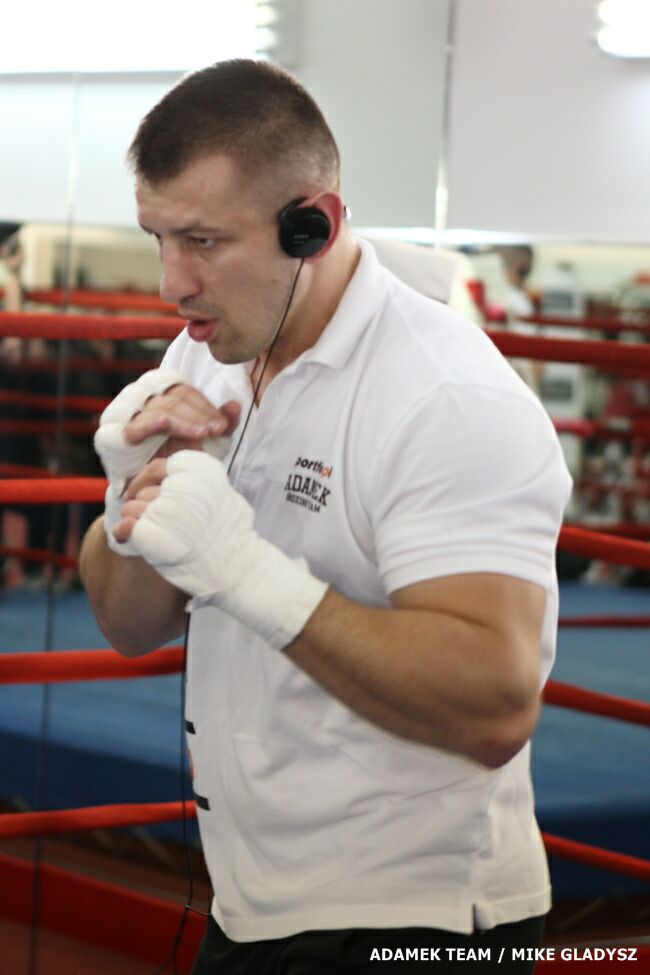 Adamek uderza coraz mocniej kat 15