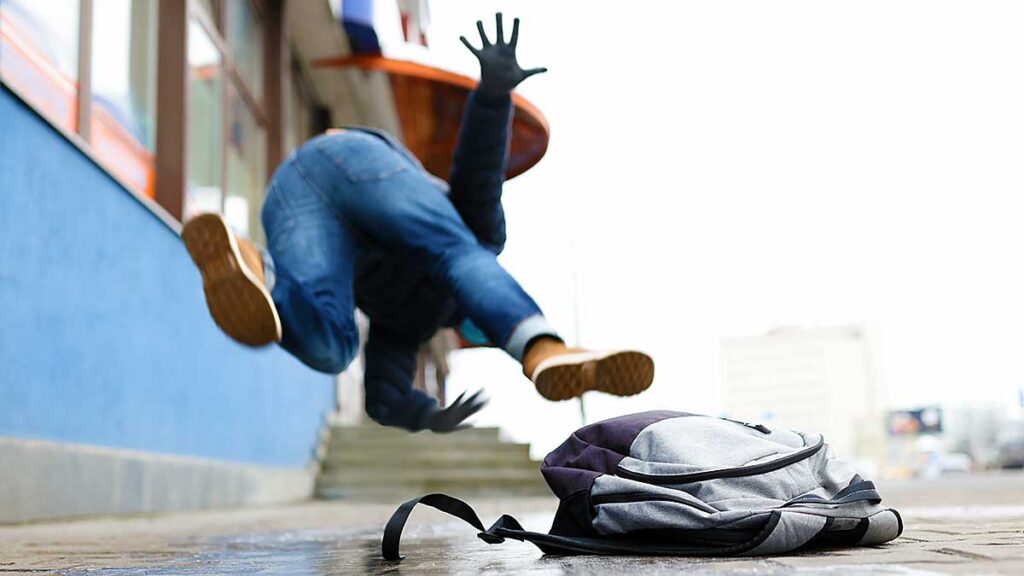 Adwokat na wypadek na terenie nieruchomosci w nowym jorku nicole brenecki esq kat