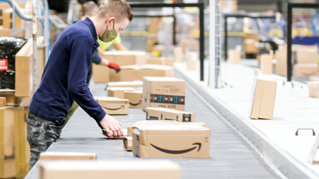 Amazon wkracza do polski poczta polska gotowa na zwiekszenie uslug kurierskich kat