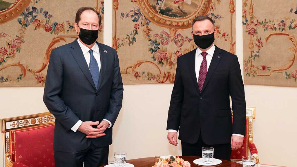 Ambasador mark brzezinski przedstawil prezydentowi rp listy uwierzytelniajace kat