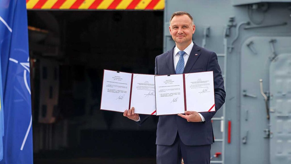 Andrzej duda podpisal ustawy ratyfikujace akcesje szwecji i finlandii do nato kat