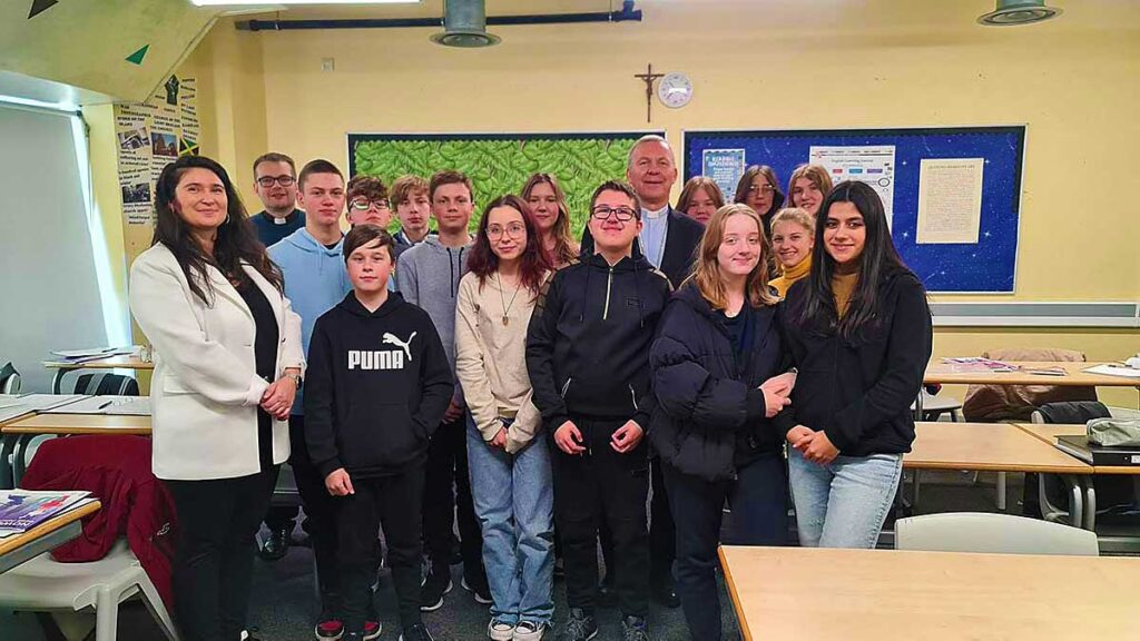 Anglia 75 lat kultu milosierdzia bozego w polskiej parafii w manchesterze kat