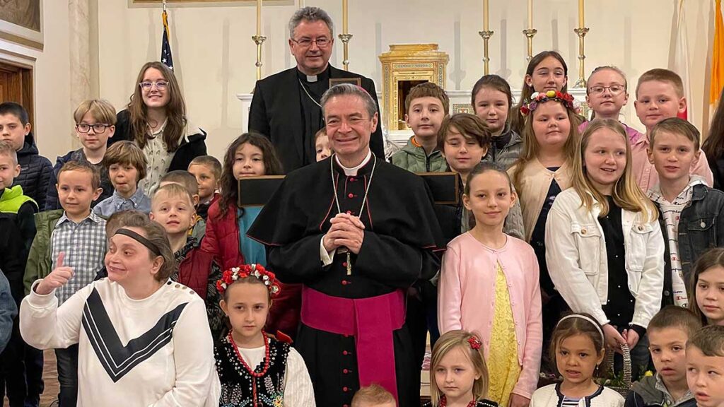 Bishop brennan blesses easter food baskets with polish community video kat