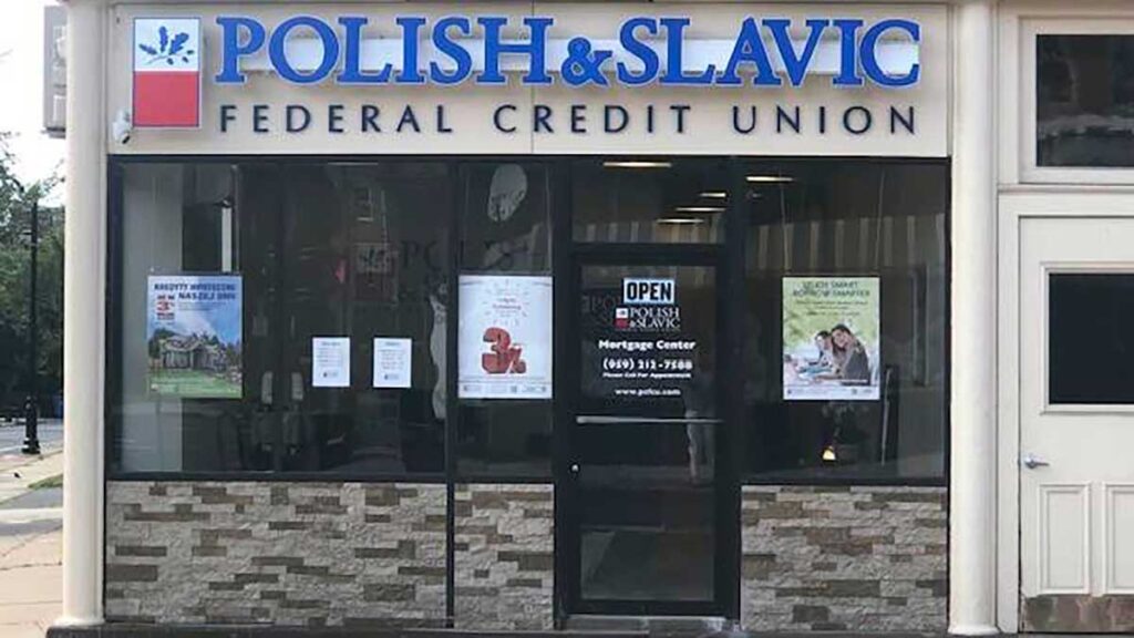 Biuro psfcu w new britain otwarte piec dni w tygodniu kat