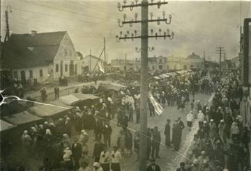 Borderlanders finding their voice festival kat 42