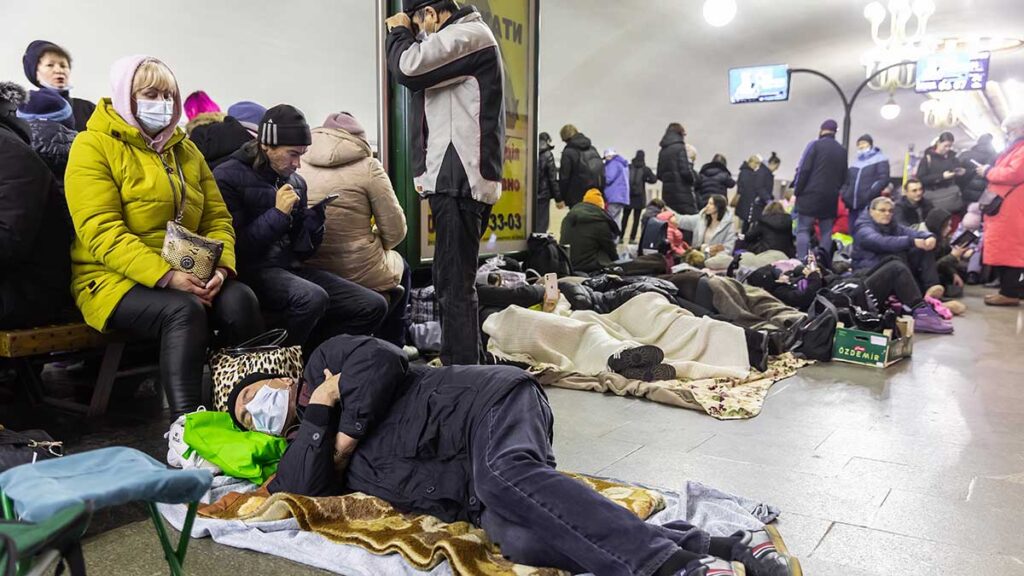 Call for support helping ukrainian refugees in poland kat