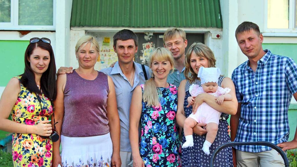 Coraz wiecej polakow decyduje sie powrocic do kraju kat