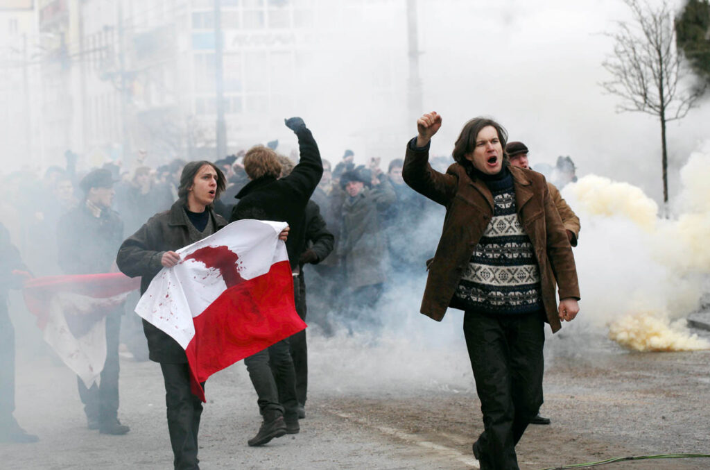 Czarny czwartek janek wisniewski padl zobaczymy w rocznice zakonczenia obrad okraglego stolu w itvn w chicago i new york kat 18