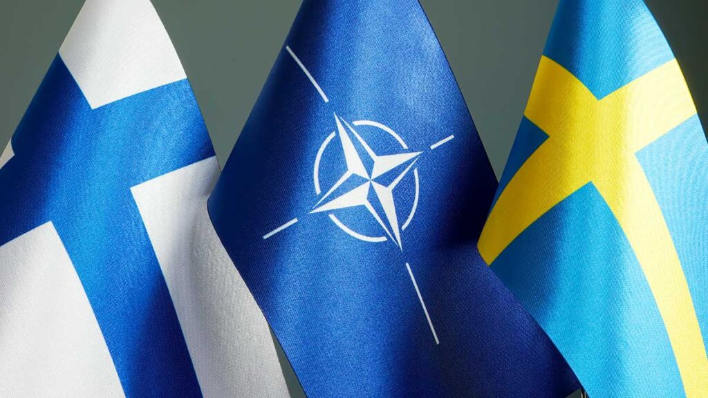 Czy polska jako pierwsza ratyfikuje czlonkostwa szwecji i finlandii w nato kat