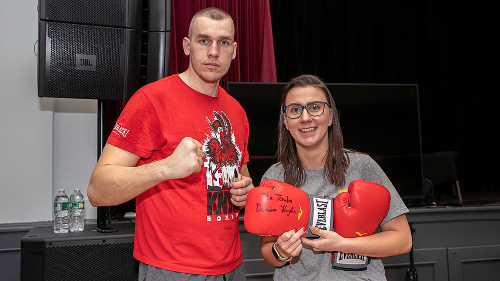 Damian knyba w krakusie centrum polsko slowianskiego na greenpoincie kat