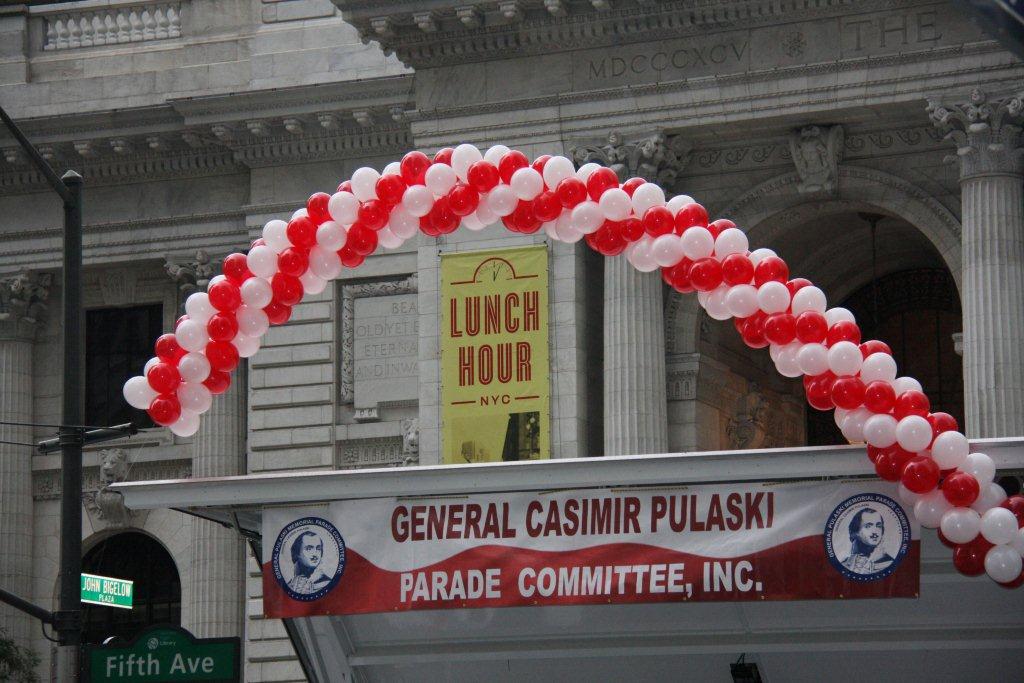 Deszczowa 75 parada pulaskiego galeria zdjec kat 15