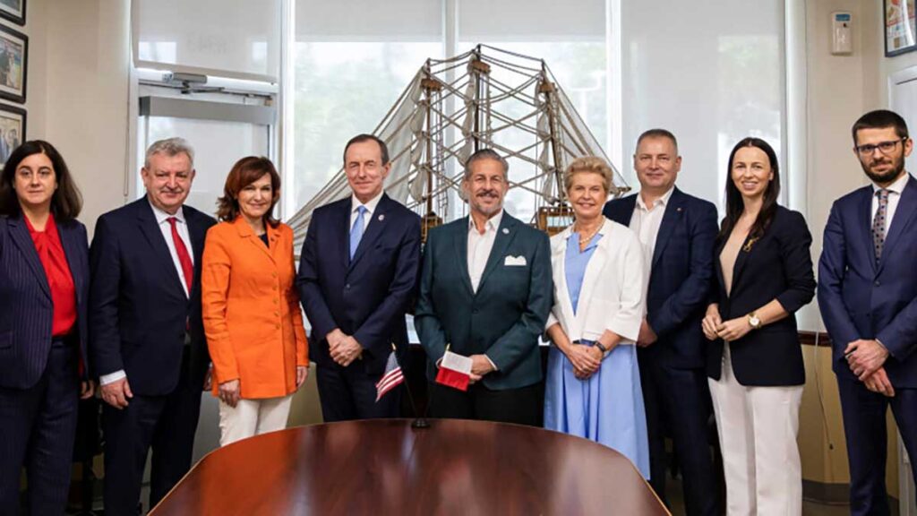 Drugi dzien wizyty marszalka senatu na florydzie kat