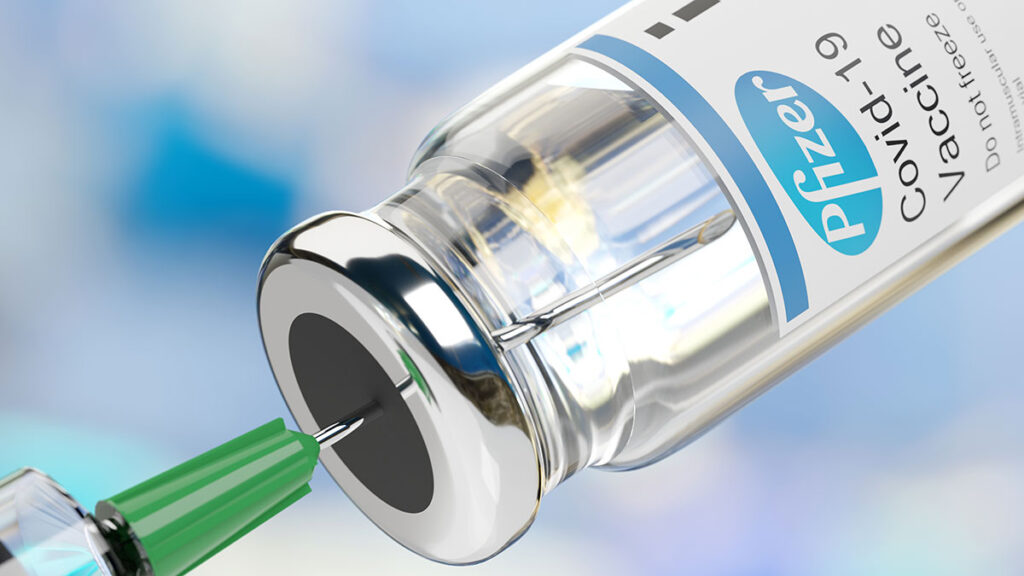 Dwie dawki szczepionki pfizer ochraniaja przed covid 19 przynajmniej przez 6 miesiecy kat