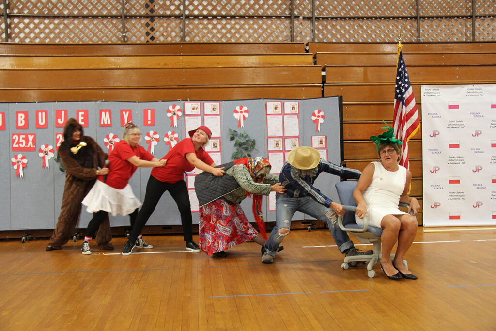 Dzien niespodzianek w polskiej szkole w lakewood nj kat 20