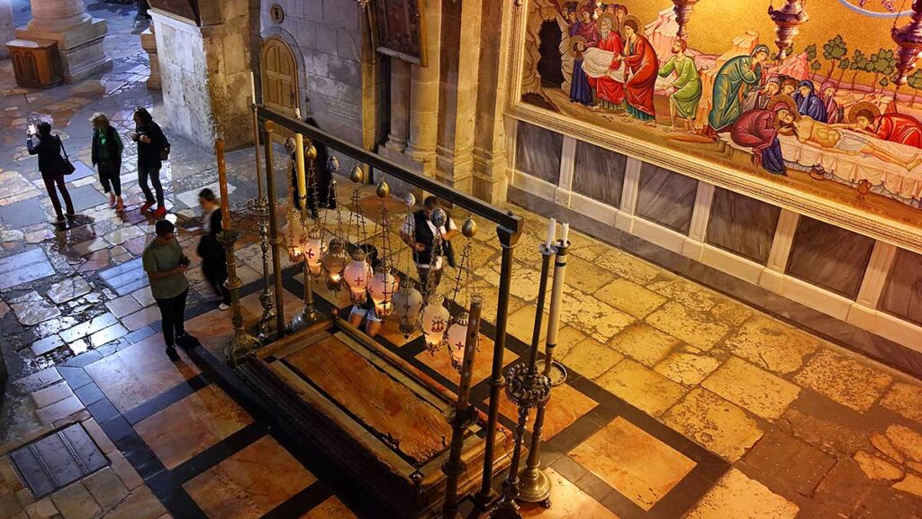 Dzis we wszystkich kosciolach w polsce zbiorka na pomoc chrzescijanom w ziemi swietej kat