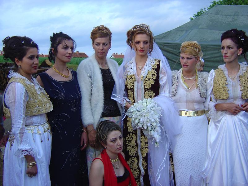 Fascynujacy dokument kosowskie wesele mojego brata kat 18