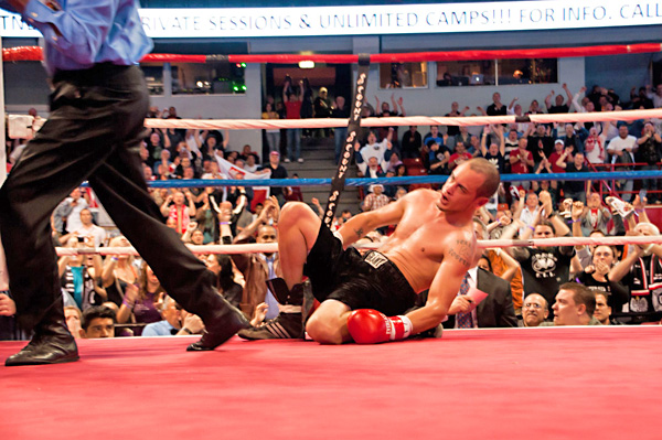 Fonfara nokautuje kat 15