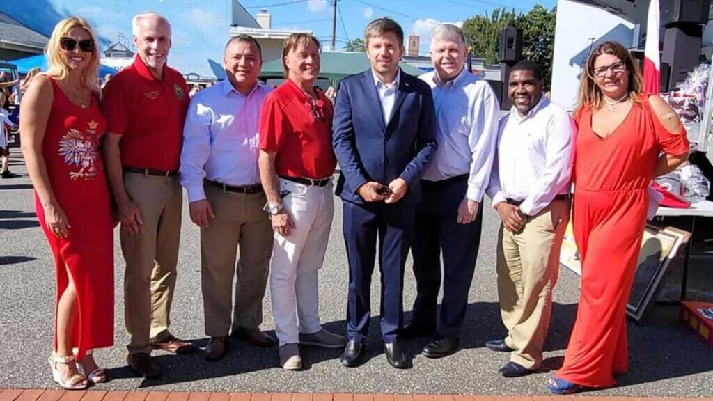 Fotoreportaz z dnia dziedzictwa polskiego na long island w ny kat