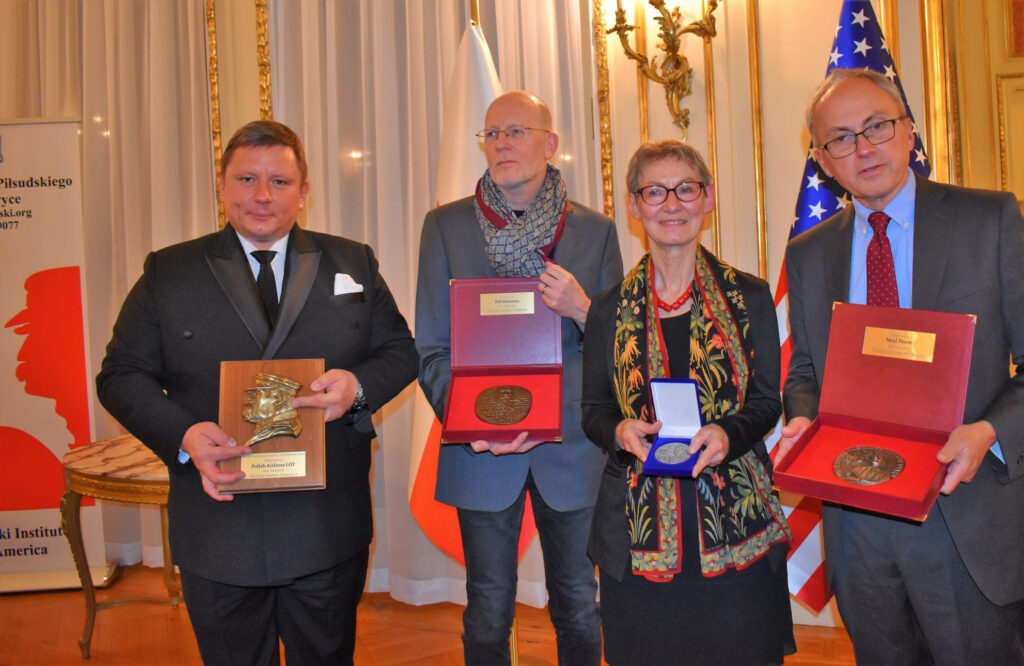 Gala nagrod instytutu jozefa pilsudskiego w nowym jorku kat