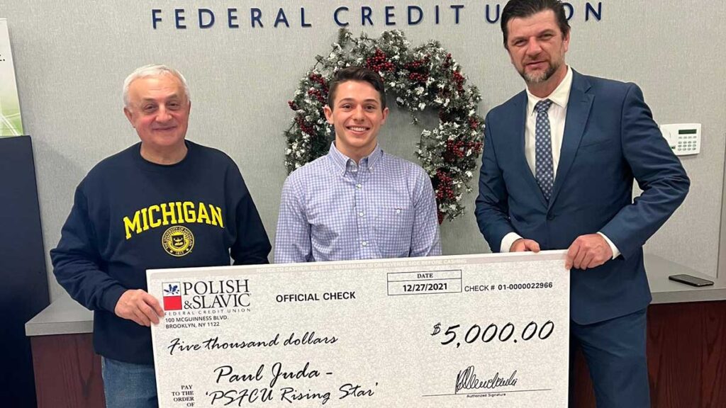 Gimnastyk paul juda z deerfield w illinois wschodzaca gwiazda psfcu w 2021 r kat