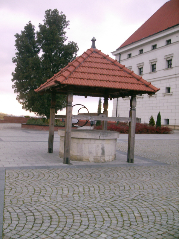 Historia miasta spisana przez szkota piastowskie miasto sandomierz kat 25