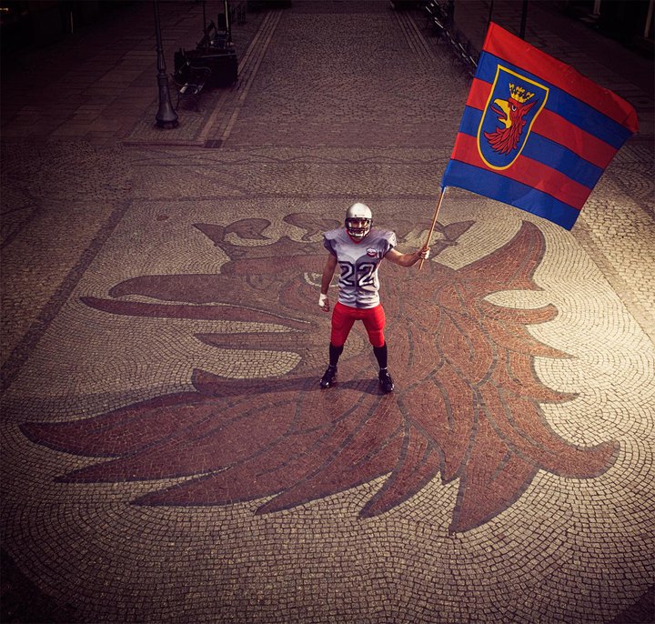 Husaria skrzydlaci futbolisci czyli football amerykanski w polsce kat 48