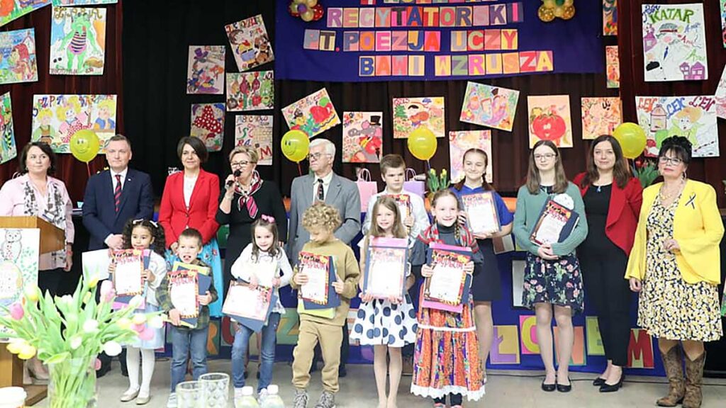 Iv szkolny konkurs recytatorski tworczosci j brzechwy i j tuwima w polskiej szkole im karola wojtyly w linden nj kat
