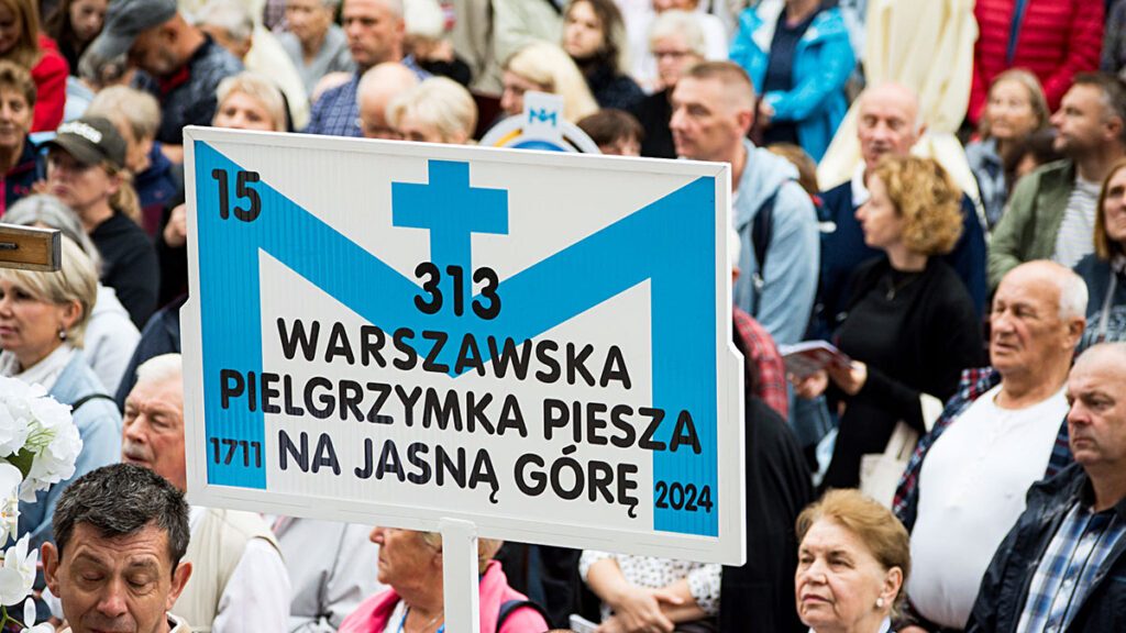 Jedna z najstarszych pielgrzymek na jasna gore wyruszyla na szlak kat