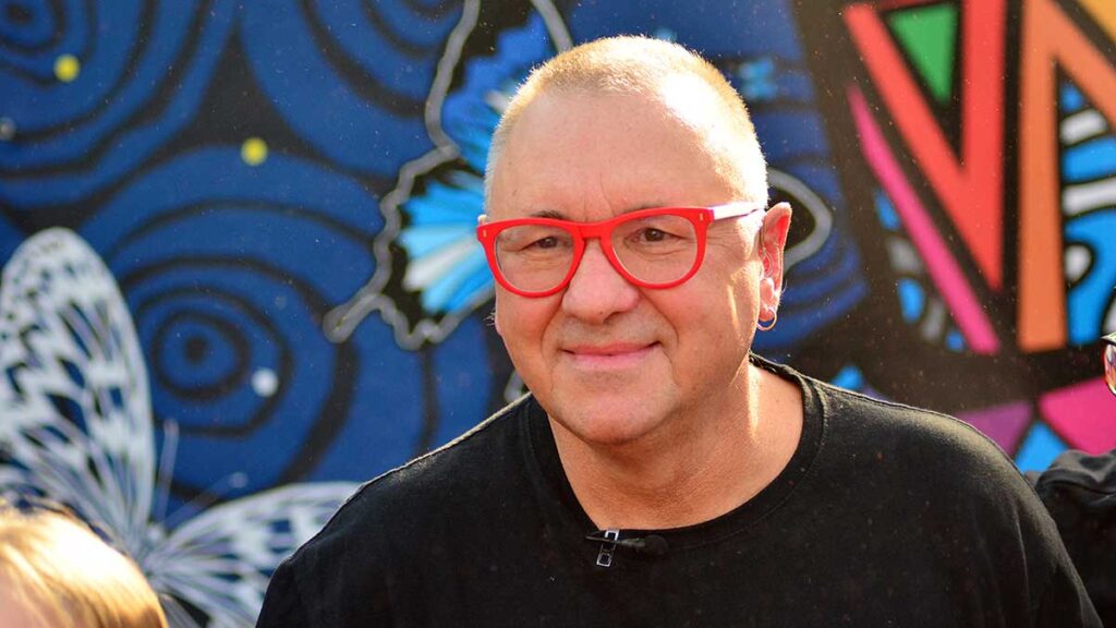 Jerzy owsiak zaprasza polonie w nowym jorku na dzisiejszy 30 final wosp na long island kat