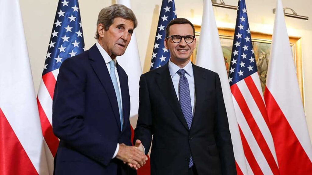 John kerry u mateusza morawieckiego kat