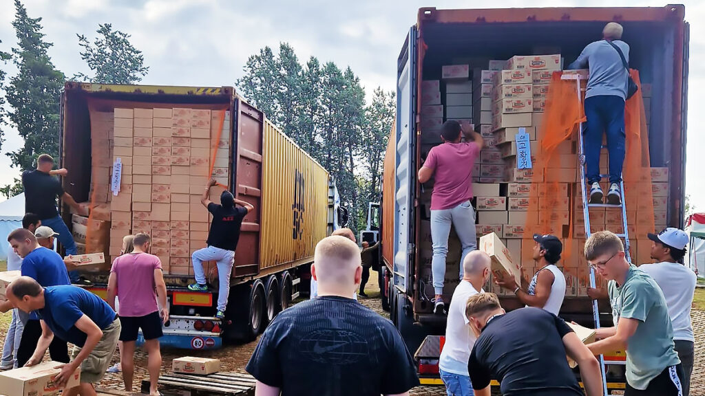 Kard krajewski wkrotce wyruszy kolejny transport pomocy na ukraine kat