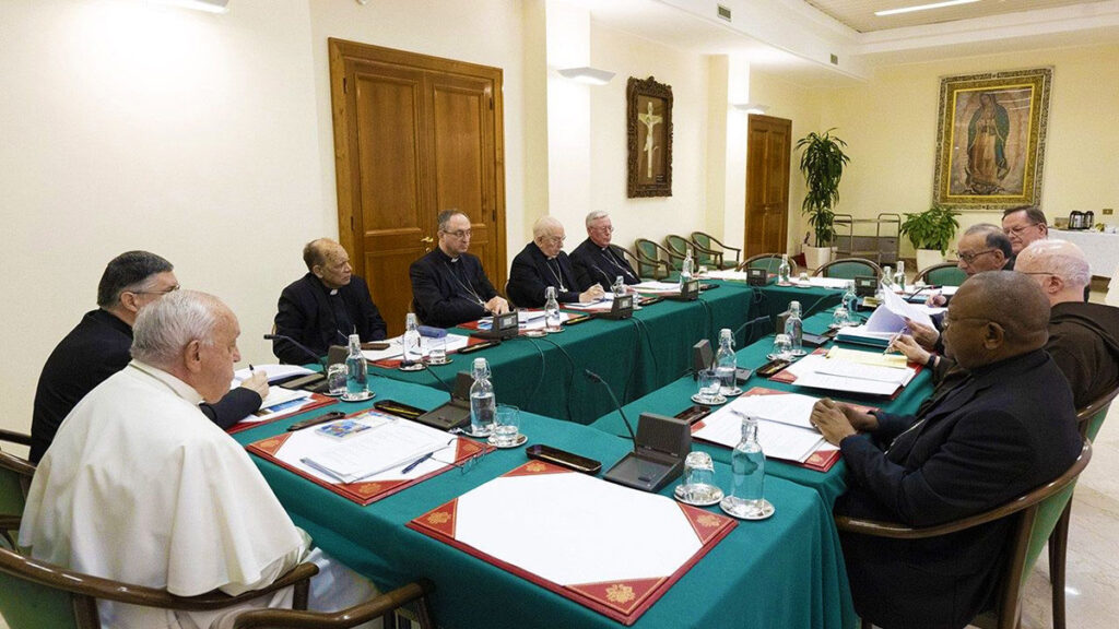 Kardynalowie obradowali z papiezem nt roli kobiet w kosciele i synodu kat