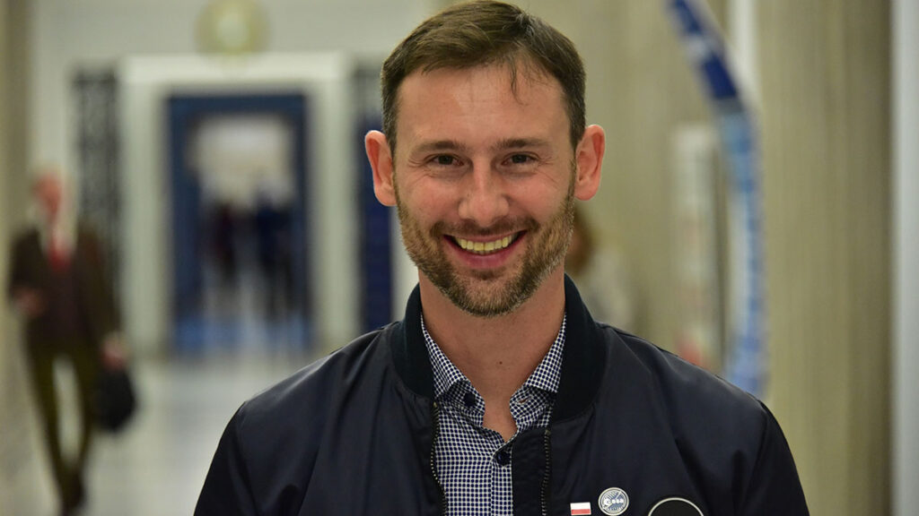 Kolejny polak w kosmosie nauka i pytania o boga kat