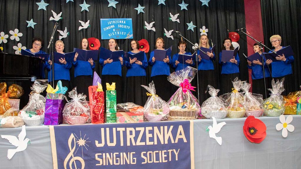 Koncert nadziei chor jutrzenka i przyjaciele na greenpoincie kat