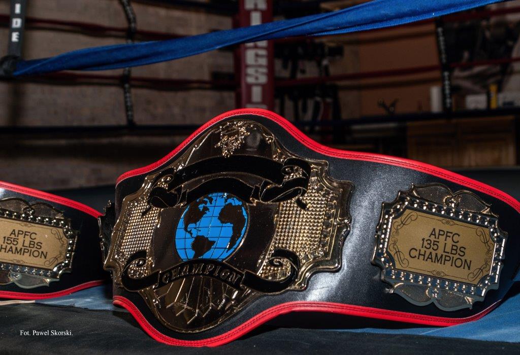 Konferencja prasowa w chicago przed debiutem pawla wscieklego byka wolaka w mma kat 48