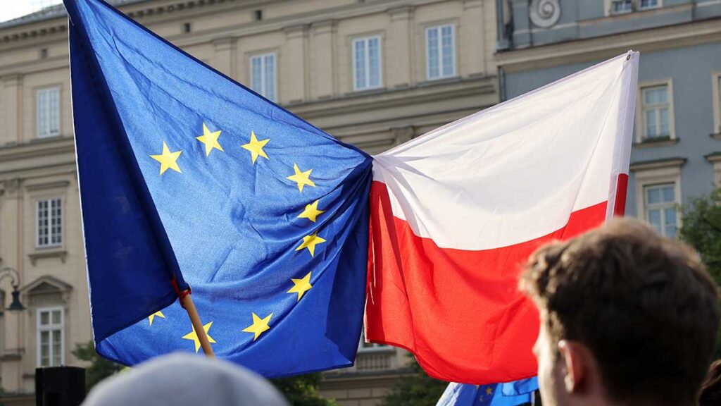 Konflikt polski z unia europejska wazne wazniejsze i ustawa kat