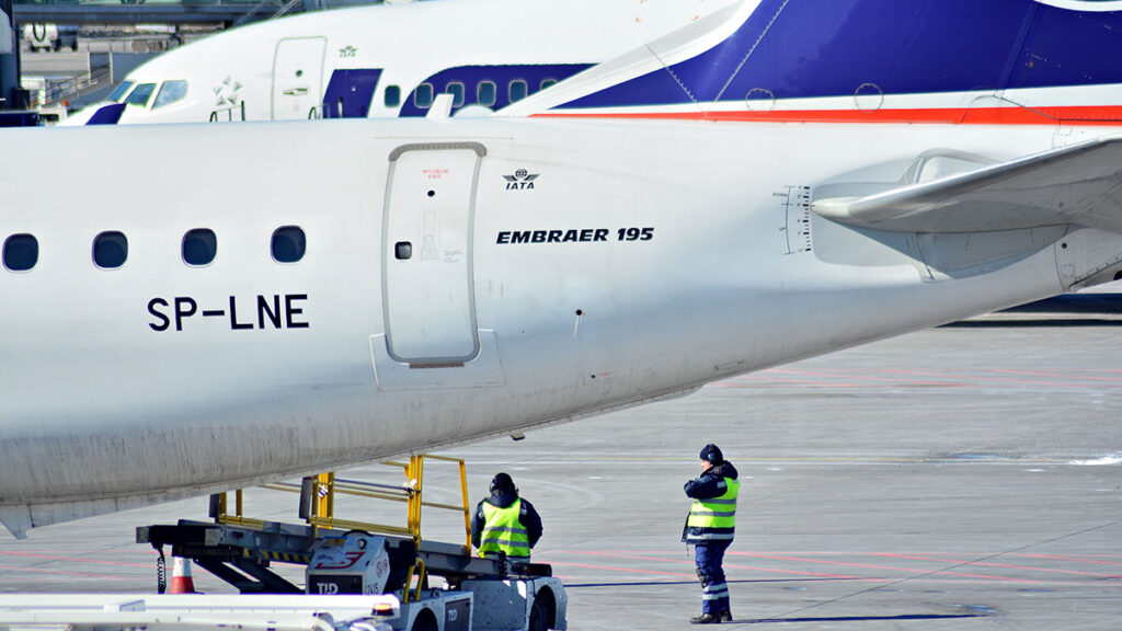 Koniec zakazu lotow do wielkiej brytanii gdzie mieszka 900000 polakow kat