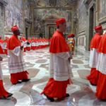 Konklawe rozpoczete video z watykanu z polskim komentarzem kat