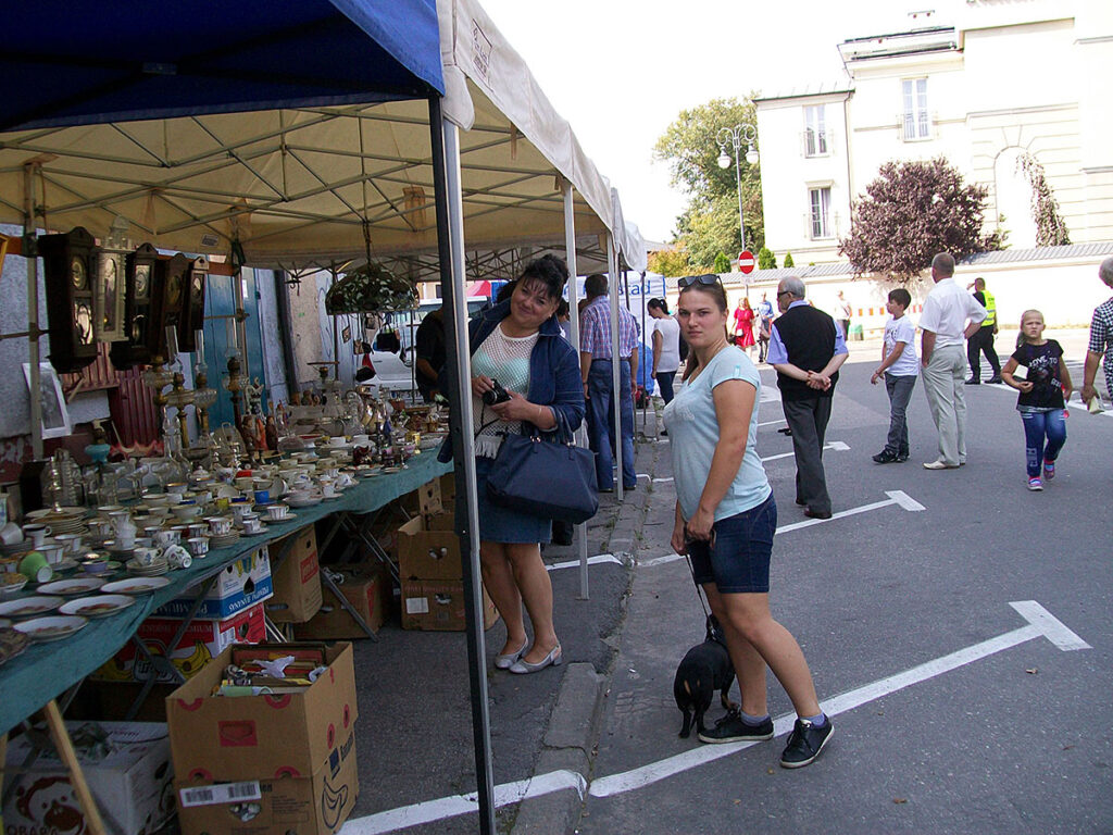 Konkurs elegancji na uliczce tradycji w radomiu kat 55