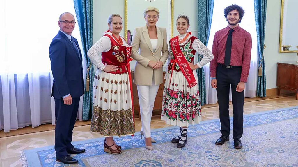 Krolowa zwiazku podhalan w usa goscila u pierwszej damy kat