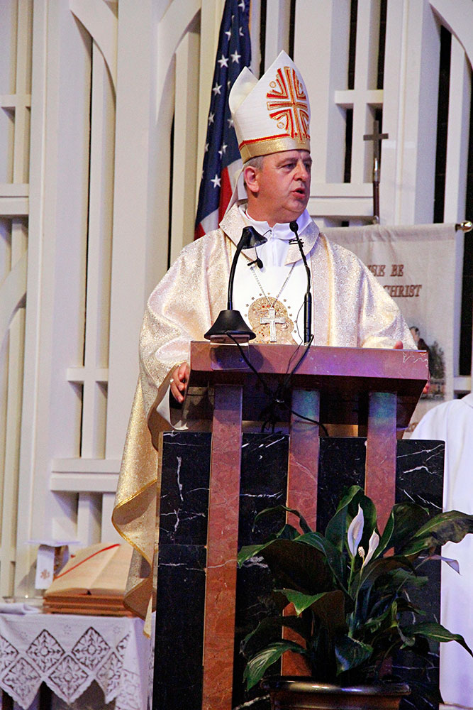 Ks dr biskup jan piotrowski spotkal sie z polonia w chicago kat 20