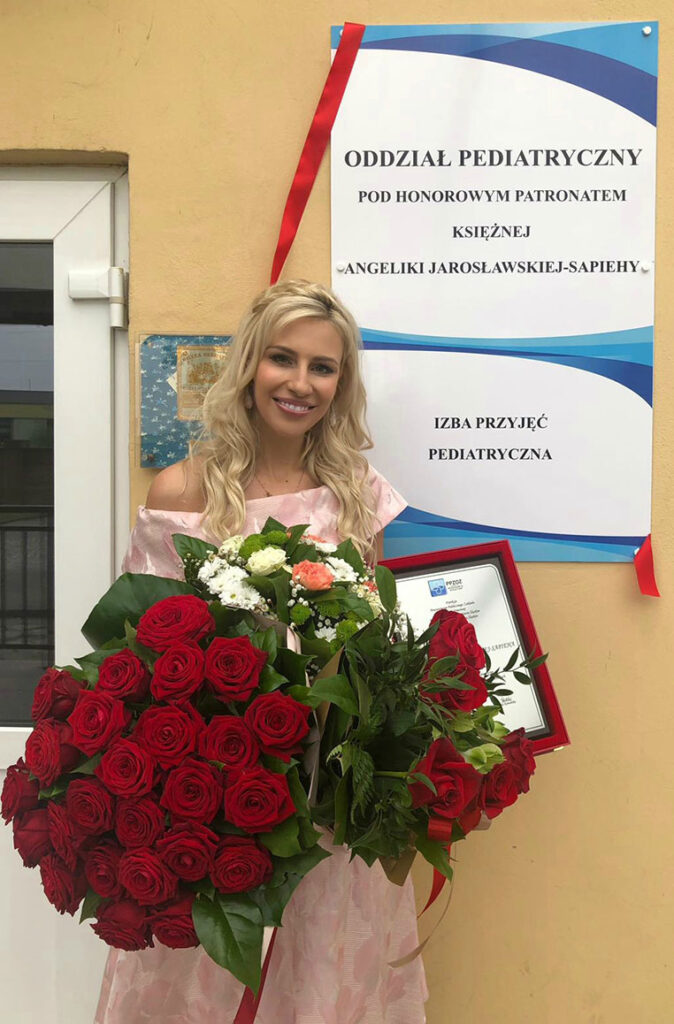 Ksiezna angelika jaroslawska sapieha objela honorowym patronatem dzieciecy oddzial szpitala na slasku kat 25