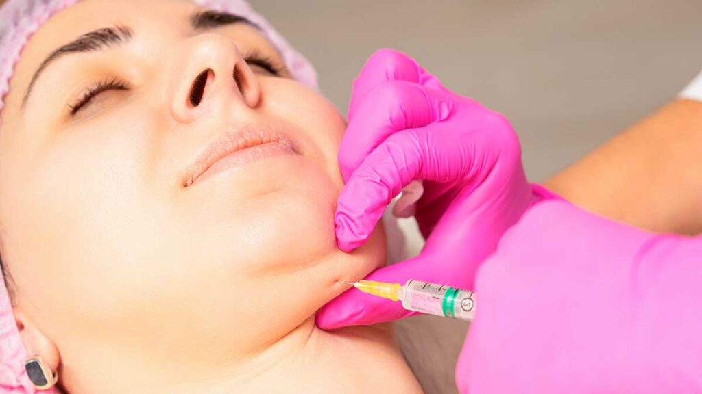 Kybella na drugi podbrodek rozmowa z dr dariuszem j nasiekiem kat