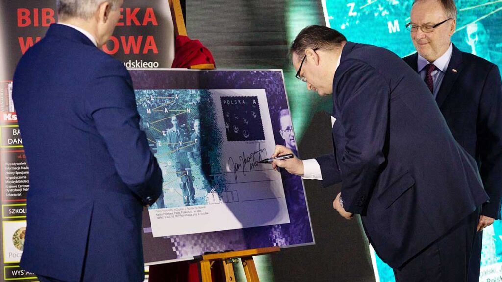 Legendy polskiej kryptologii uhonorowane na kartce pocztowej kat