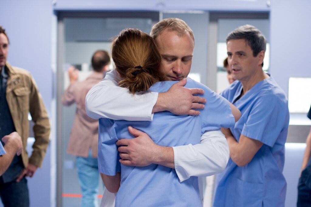 Lekarze nowe odcinki nowi bohaterowie nowe historie dla polonii w usa kat 18