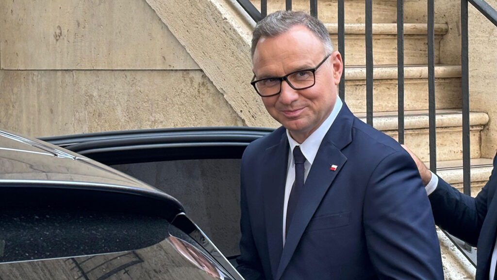 Leon xiv przyjal na audiencji prezydenta rp andrzeja dude kat