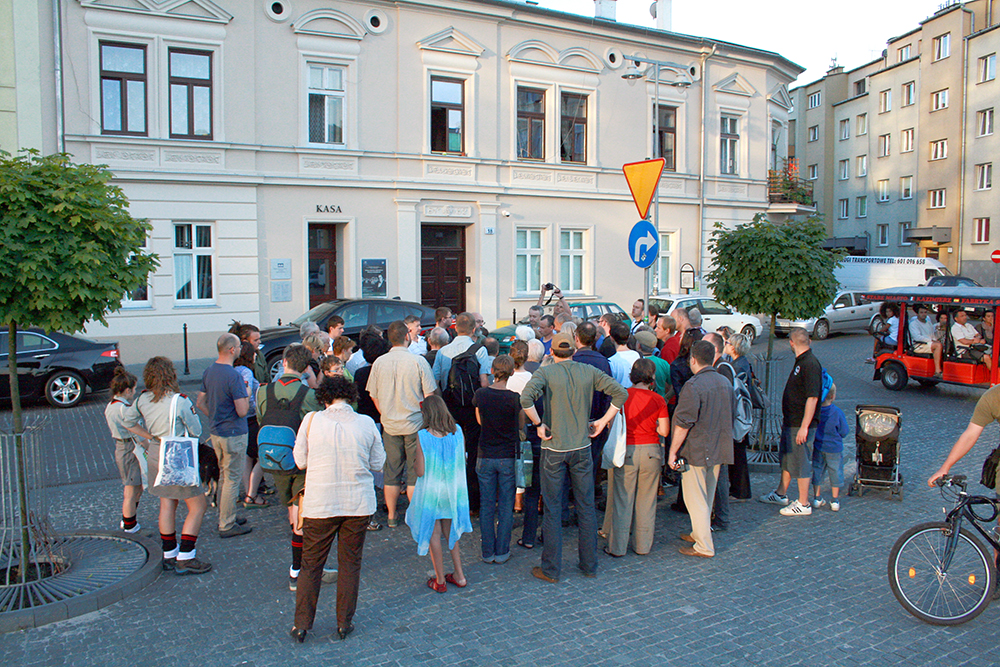 Liberator na zablociu krakowianie pamietaja o lotnikach raf kat 25